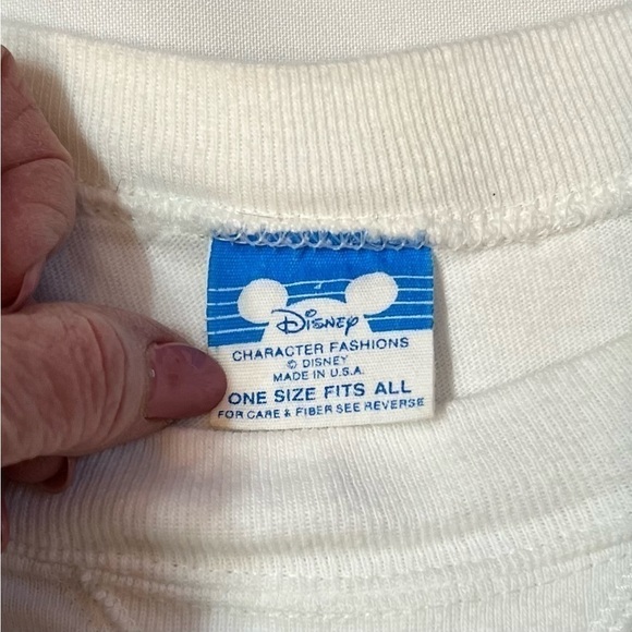 Vintage Disney Walt Disney Studios Mickey SS T Shirt White with Gold Design OSFM - Picture 4 of 9